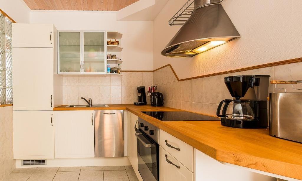 Haus Schilfkante - Wohnung 2 Wieck Bagian luar foto