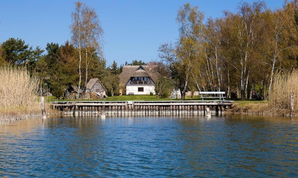 Haus Schilfkante - Wohnung 2 Wieck Bagian luar foto