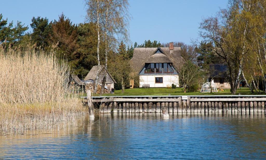 Haus Schilfkante - Wohnung 2 Wieck Bagian luar foto