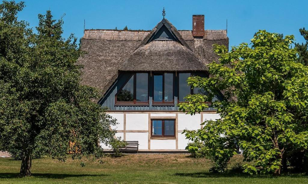 Haus Schilfkante - Wohnung 2 Wieck Bagian luar foto